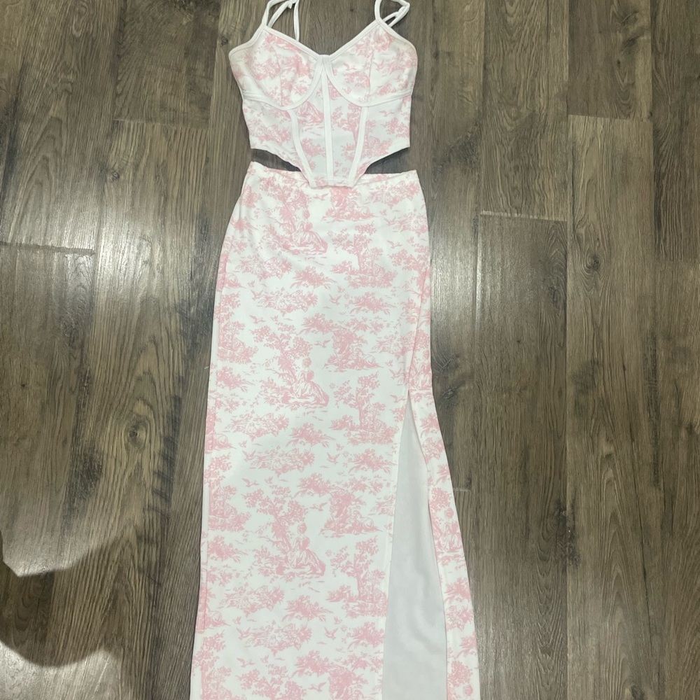 Elegant Pink and White Women's matching set